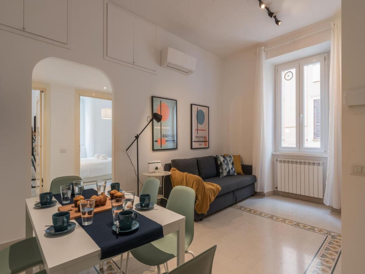 Appartamento The Rent - Sunny Three-bedroom Near Ottaviano Metro Stop *